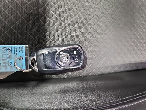Used 2019 Buick Encore Preferred image 40