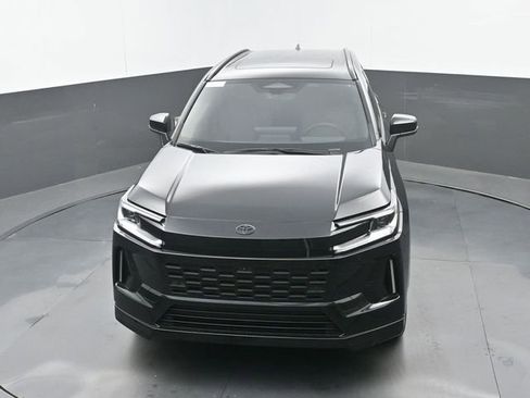 Used 2026 Toyota RAV4 XSE w/ Weather Package image 29