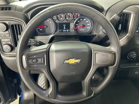 Used 2020 Chevrolet Silverado 1500 Custom w/ Custom Value Package image 15