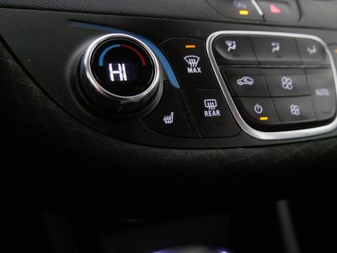 Used 2023 Chevrolet Malibu LT FWD image 25