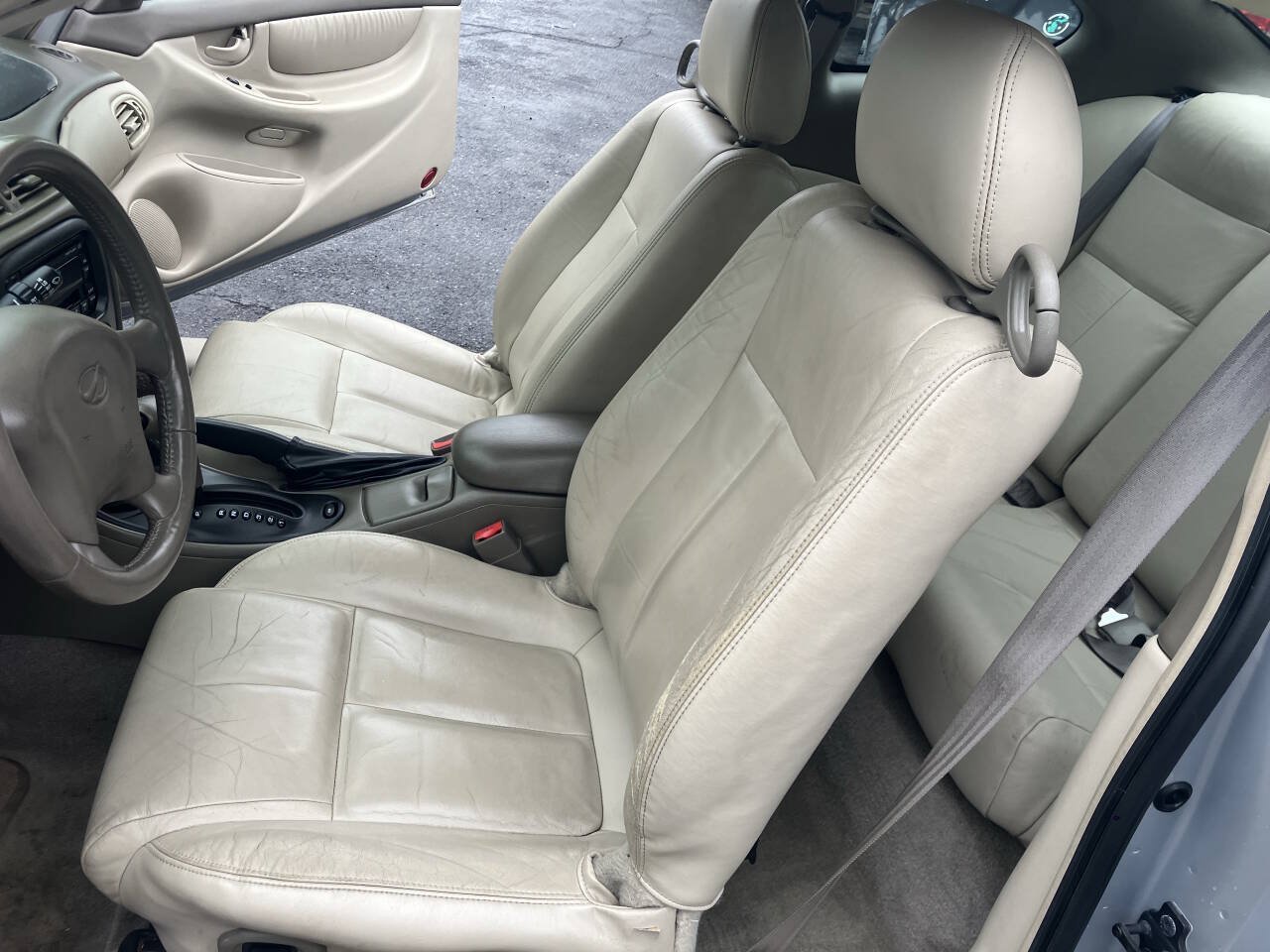 Used 1999 Oldsmobile Alero GLS FWD image 24