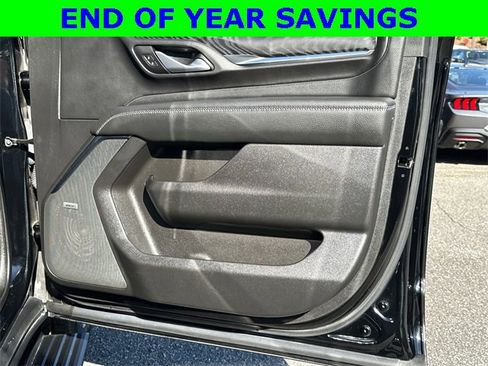 Used 2022 GMC Yukon XL Denali image 14