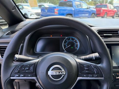 Used 2023 Nissan Leaf S FWD image 18