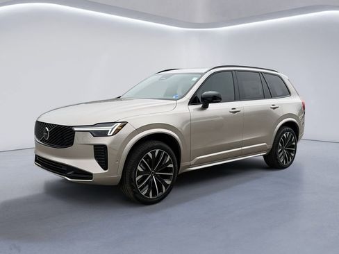 New 2026 Volvo XC90 B6 Ultra w/ Lounge Package image 6