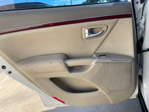 Used 2007 Hyundai Azera SE FWD image 22