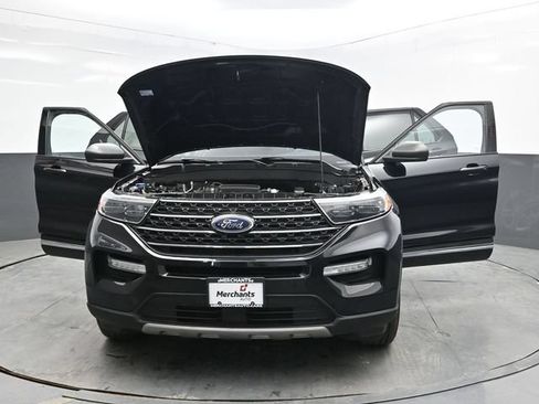 Used 2023 Ford Explorer XLT w/ Equipment Group 202A AWD/4WD image 42