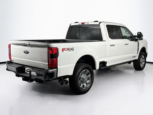 Used 2025 Ford F250 Lariat w/ Lariat Ultimate Package AWD/4WD image 11