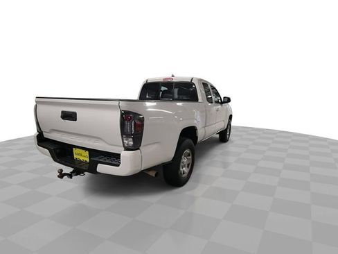 Used 2017 Toyota Tacoma SR RWD image 8