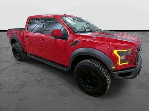 Used 2018 Ford F150 Raptor w/ Equipment Group 802A Luxury image 5