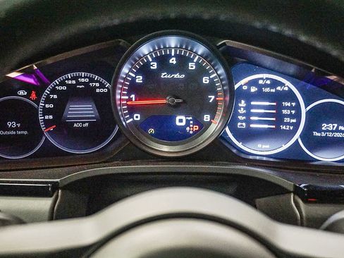 Used 2022 Porsche Cayenne Turbo image 25