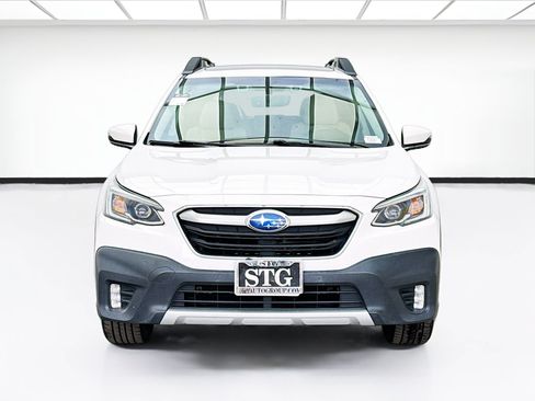 Used 2022 Subaru Outback Limited AWD/4WD image 2