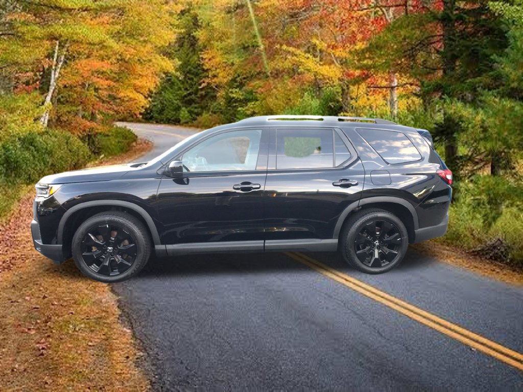Certified 2026 Honda Pilot Black Edition image 8