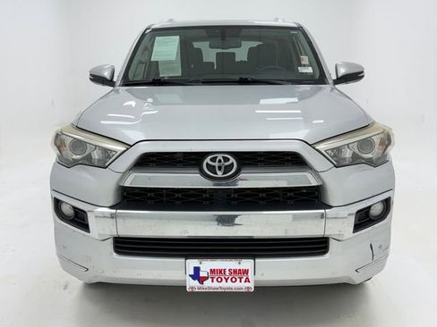 Used 2018 Toyota 4Runner Limited AWD/4WD image 3