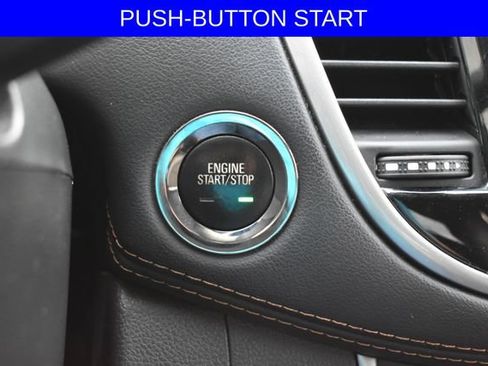 Used 2019 Chevrolet Trax LT w/ LT Convenience Package AWD/4WD image 5