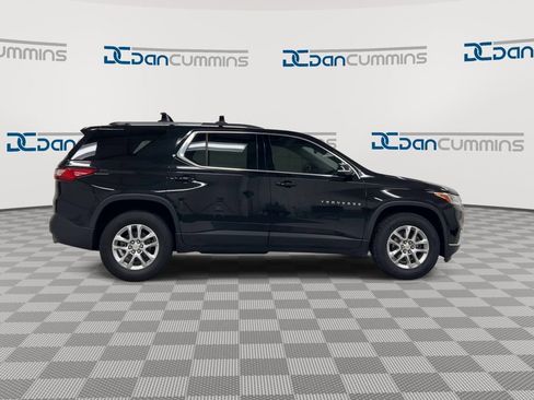 Used 2018 Chevrolet Traverse LT FWD image 9