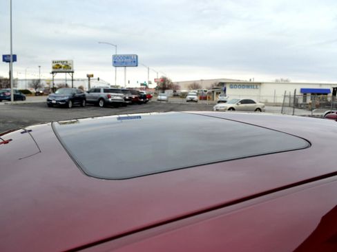 Used 2021 Dodge Challenger GT w/ Plus Package image 27