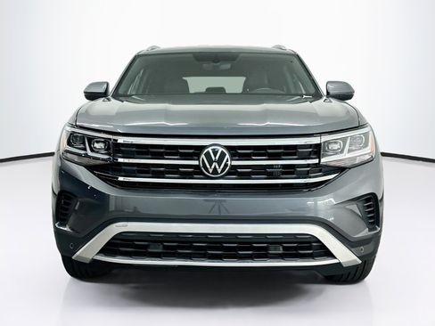 Used 2022 Volkswagen Atlas Cross Sport SE AWD/4WD image 2
