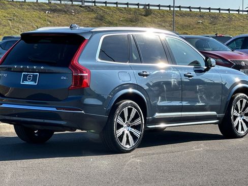 Used 2025 Volvo XC90 B6 Ultra image 3