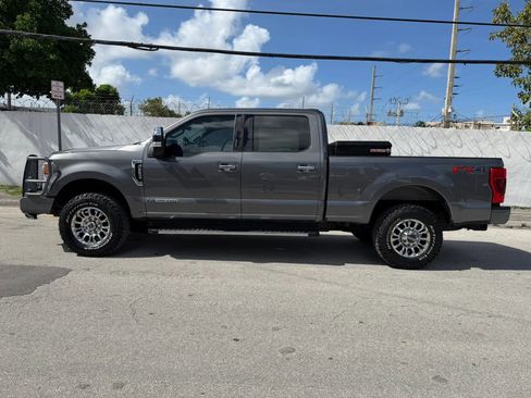 Used 2021 Ford F250 XLT w/ XLT Premium Package image 2