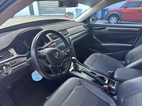 Used 2018 Volkswagen Passat 2.0T SE FWD image 6