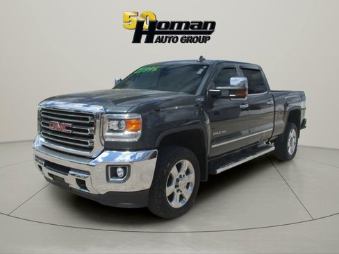 Used 2017 GMC Sierra 2500 SLT AWD/4WD image 2