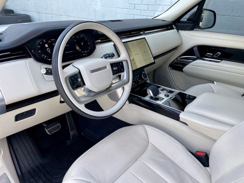 Certified 2023 Land Rover Range Rover Long Wheelbase Autobiography AWD/4WD image 13