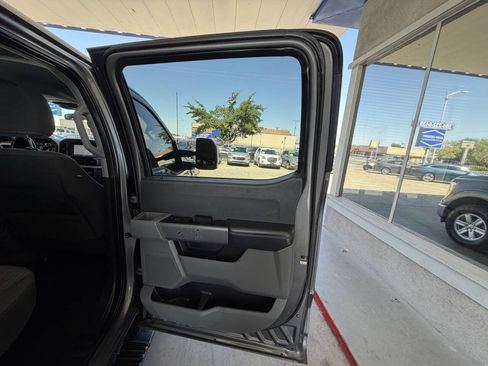 Used 2022 Ford F150 XLT w/ Trailer Tow Package AWD/4WD image 16