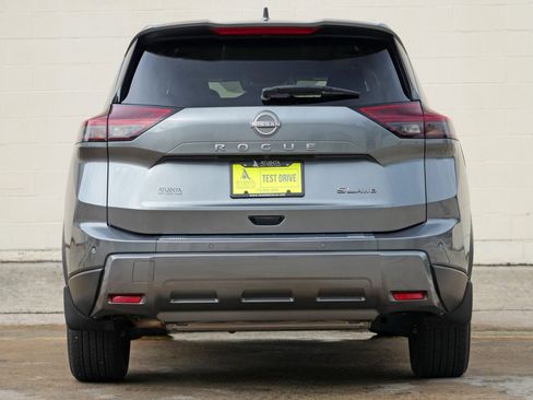 Used 2024 Nissan Rogue SL w/ SL Premium Package AWD/4WD image 10