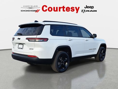 New 2025 Jeep Grand Cherokee L Limited w/ Black Appearance Package AWD/4WD image 3