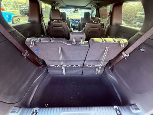 New 2026 Chrysler Pacifica Select FWD image 37