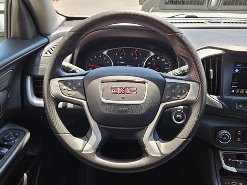 Used 2024 GMC Terrain SLE AWD/4WD image 15