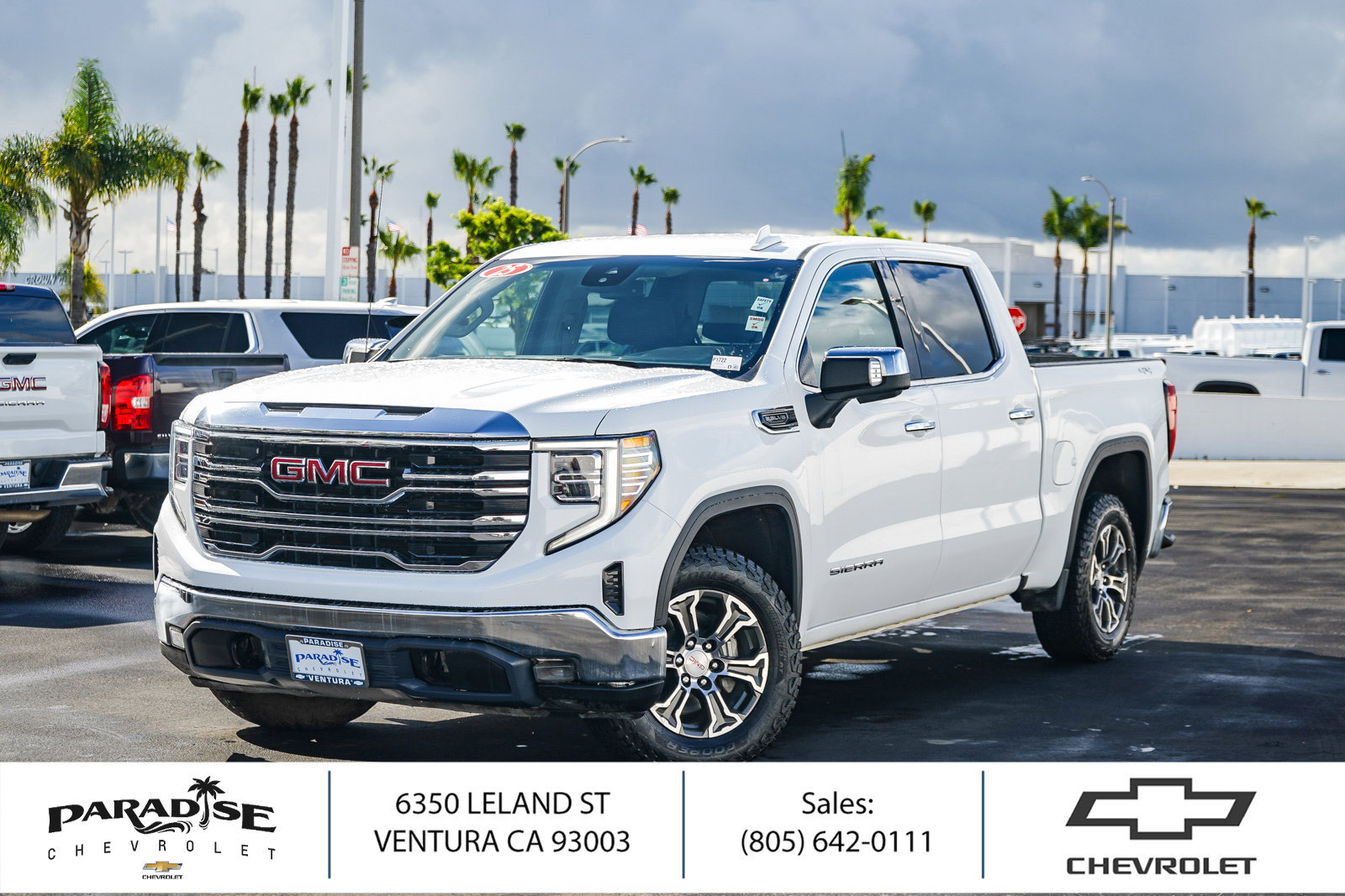 Used 2025 GMC Sierra 1500 SLT AWD/4WD image 1