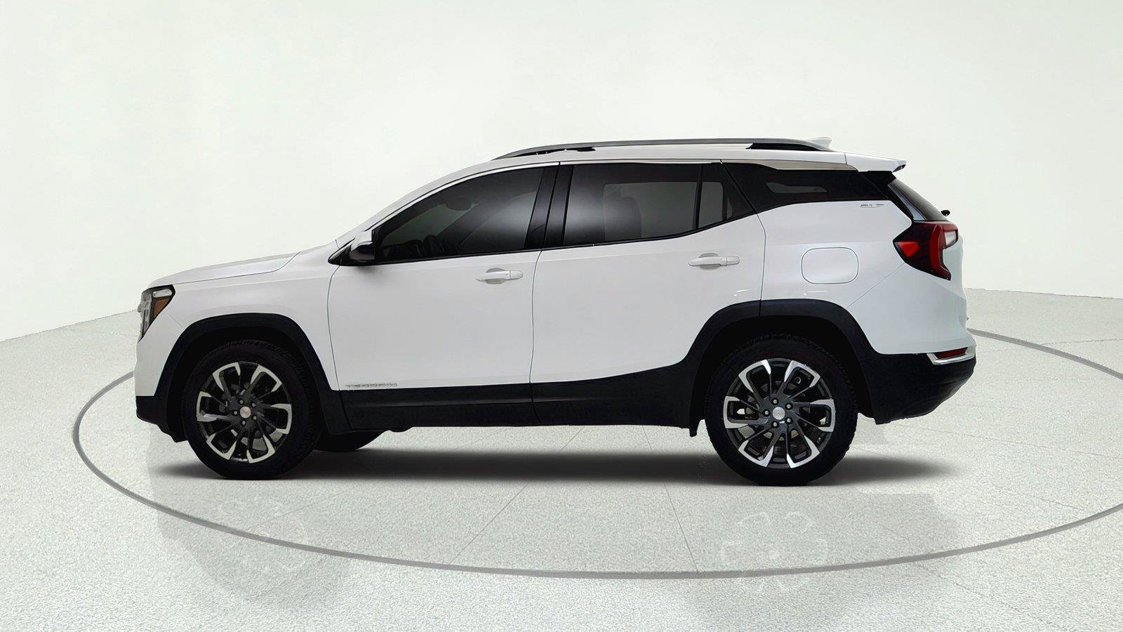 Used 2022 GMC Terrain SLT AWD/4WD image 4
