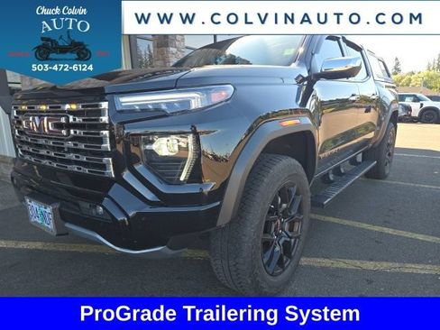 Used 2023 GMC Canyon Denali w/ Denali Black Edition AWD/4WD image 4