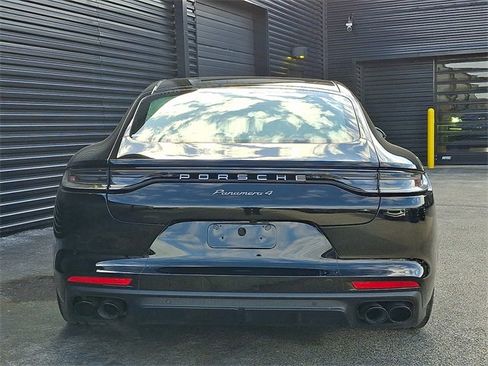 Used 2023 Porsche Panamera 4 Platinum Edition image 6