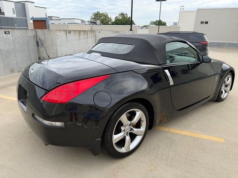 Used 2006 Nissan 350Z Grand Touring RWD image 11