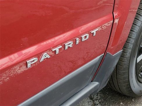 Used 2014 Jeep Patriot Latitude image 25