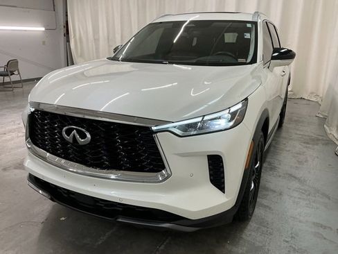Used 2023 INFINITI QX60 Sensory image 10