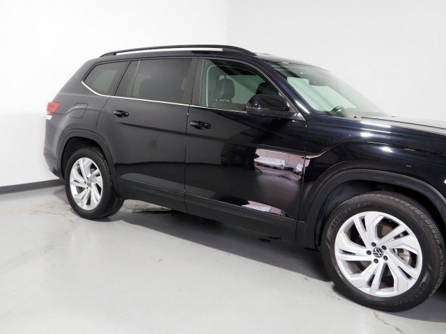 Used 2022 Volkswagen Atlas FWD SE V6 w/ Technology image 35