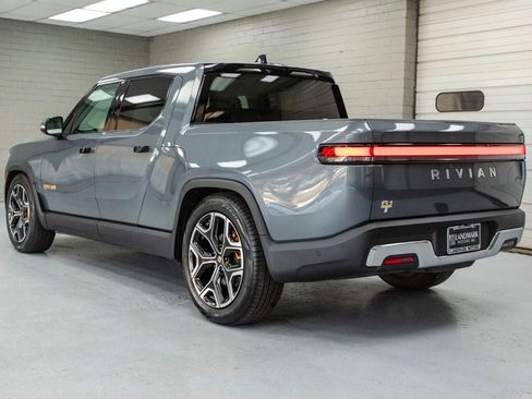 Used 2022 Rivian R1T Adventure image 36