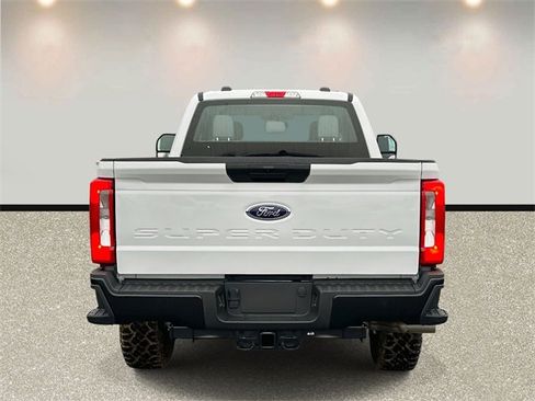 New 2026 Ford F250 XL w/ XL Off-Road Package image 6