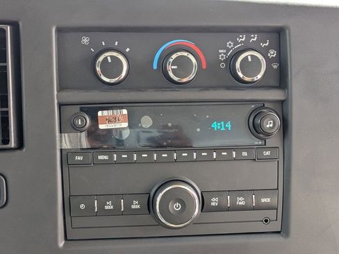 New 2025 Chevrolet Express 4500 Extended w/ Power Convenience Package image 19