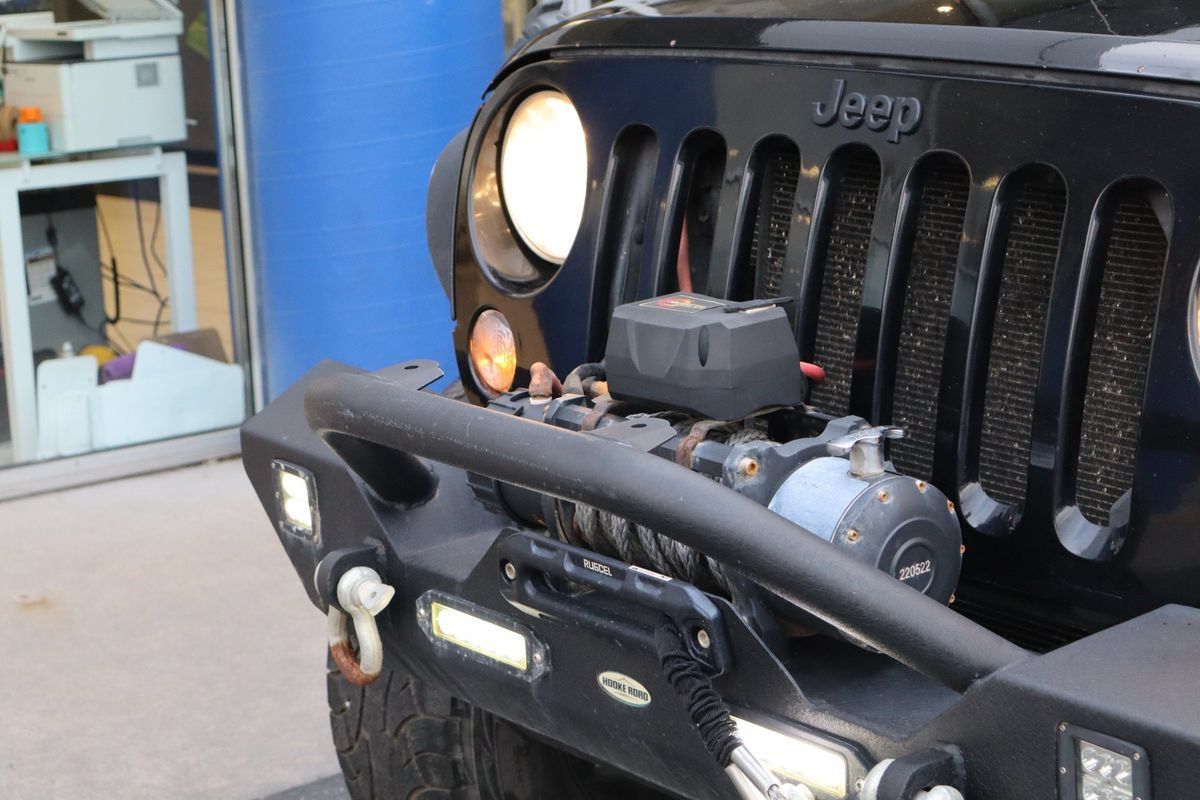 Used 2017 Jeep Wrangler Sport AWD/4WD image 22