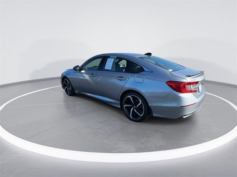 Used 2022 Honda Accord Sport image 6
