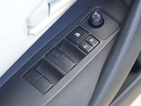 Used 2026 Toyota Corolla SE FWD image 19