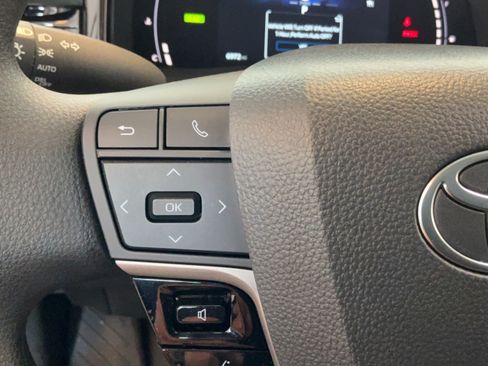 Certified 2025 Toyota Camry LE w/ Convenience Package FWD image 16