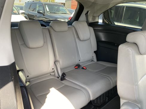 Used 2018 Honda Odyssey Elite image 17
