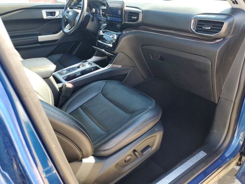 Used 2021 Ford Explorer Limited image 9