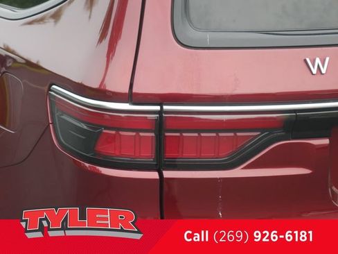 Used 2022 Jeep Wagoneer Series III w/ Premium Group I AWD/4WD image 12