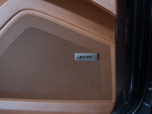 Certified 2023 Porsche Cayenne Turbo AWD/4WD image 24